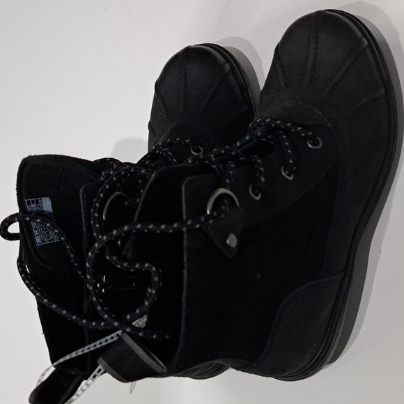 Ugg Hapsburg Duck Boots - Picture 5 of 11